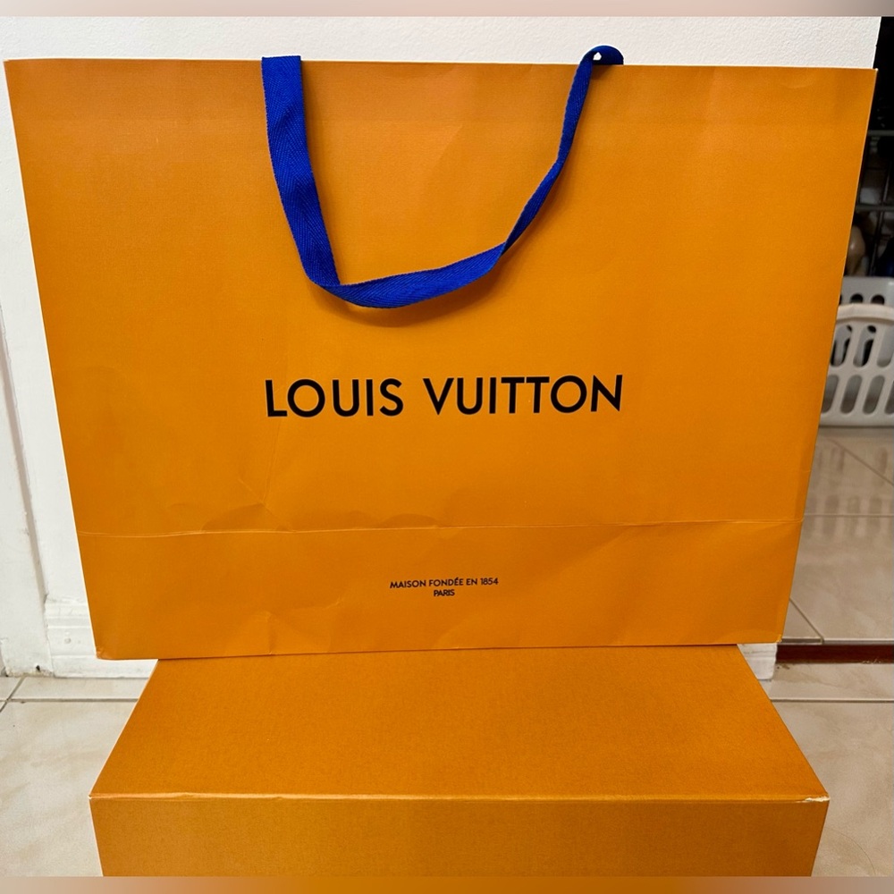 Authentic Louis Vuitton paper shopping bag